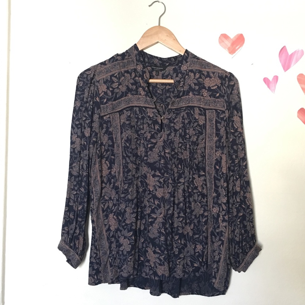 SALE ✨Lucky Brand Floral Henley Top